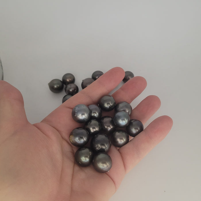 Tahiti Pearls 15-17 mm Dark Color Very High Luster Loose