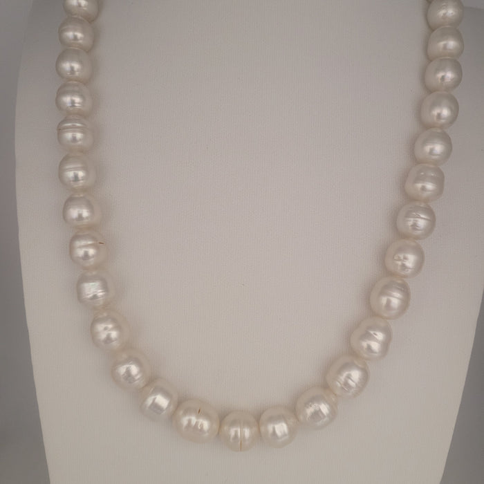 White South Sea Pearl 10-11  mm Baroque Shape 18K Gold Clasp