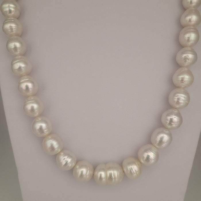 White South Sea Pearls Baroque Shape Very High Luster 18K Gold Clasp