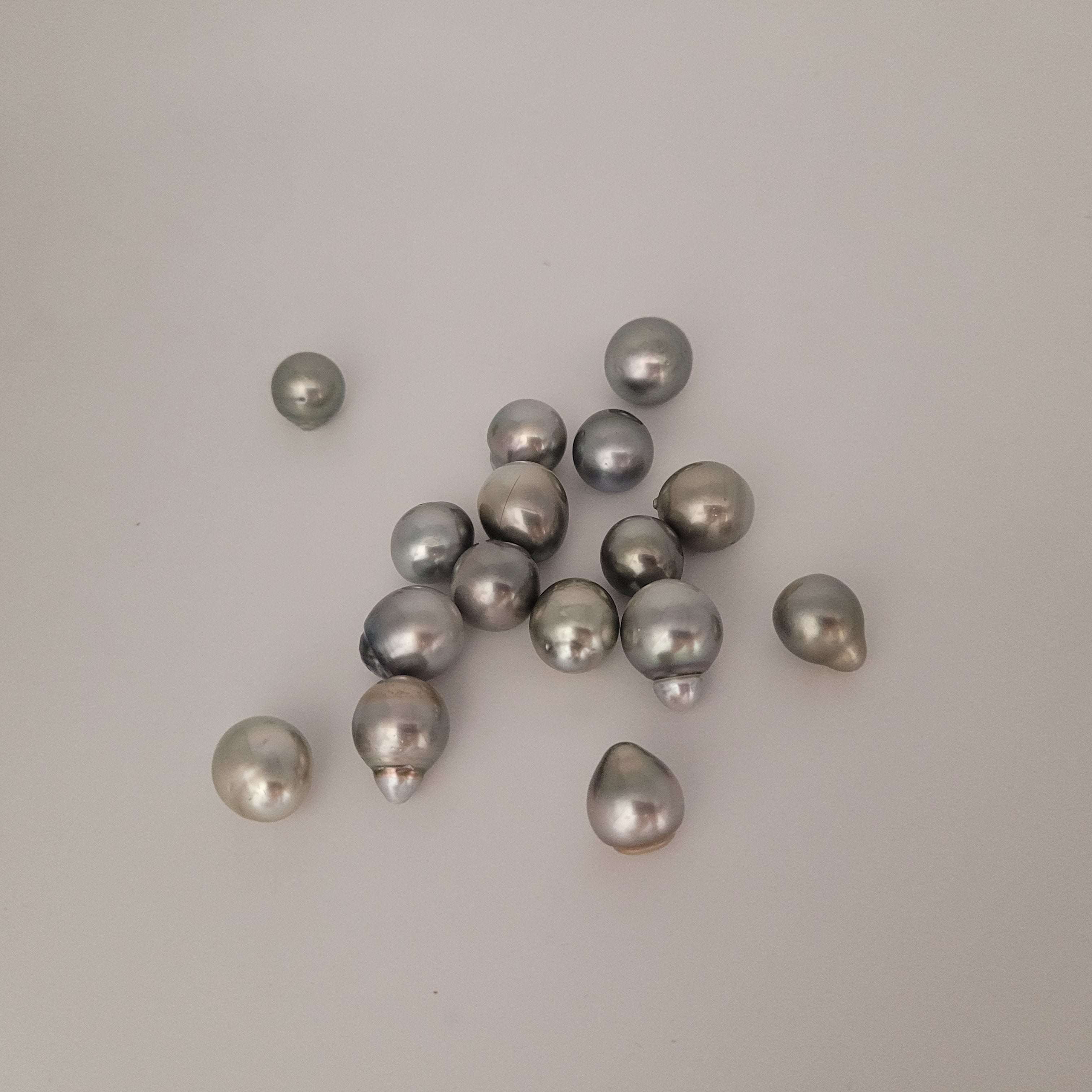 Tahiti Loose Pearls 12-13 mm Drop Shape Quality AAA