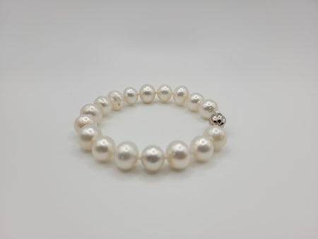 South Sea Pearls Bracelet & 18 Karat Gold Clasp - Only at  The South Sea Pearl